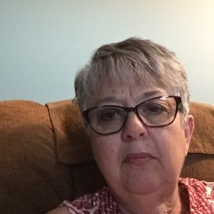 Meet your Posher, Deborah